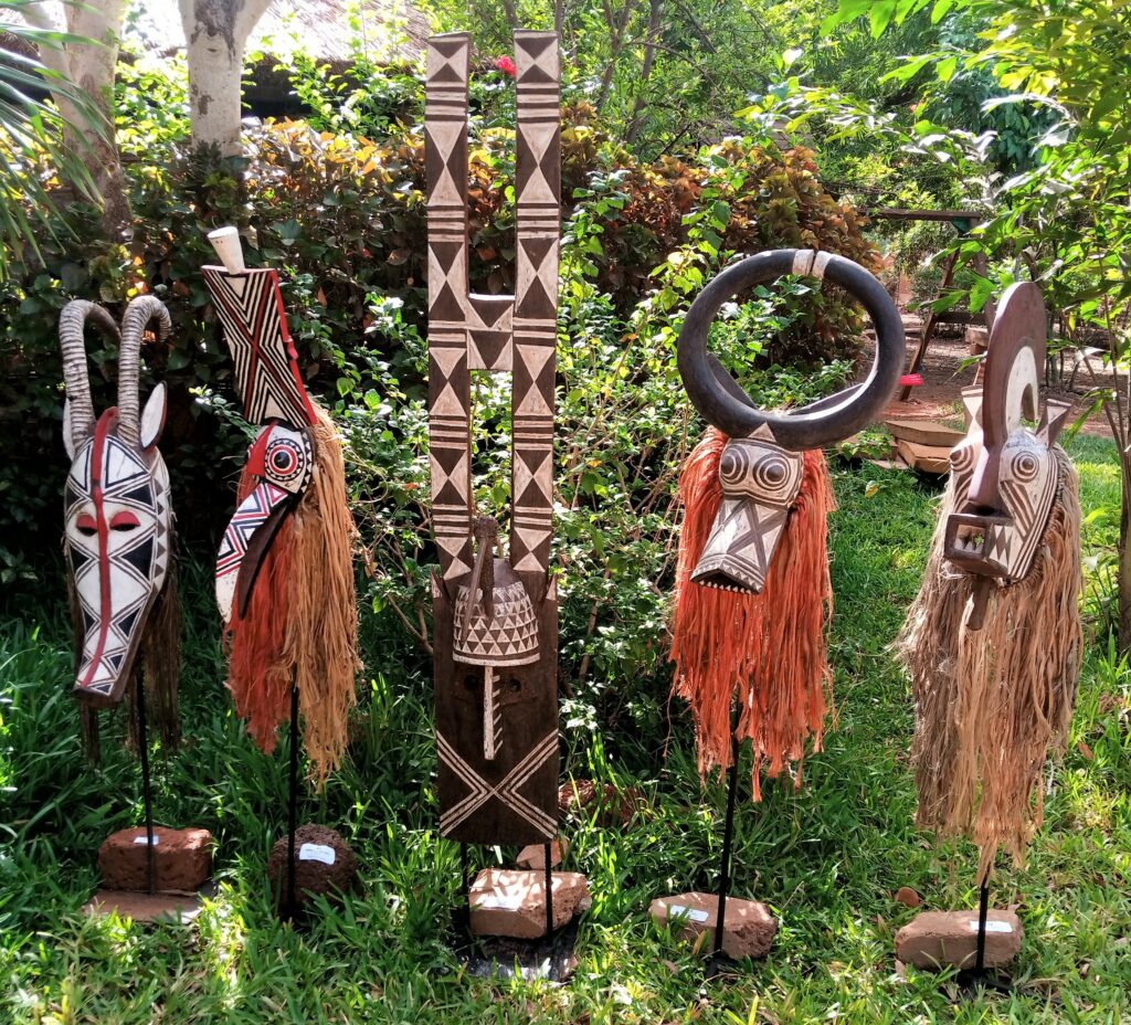 SNC 2023: Des masques exposés aux festivaliers à la Villa Rose de Bobo