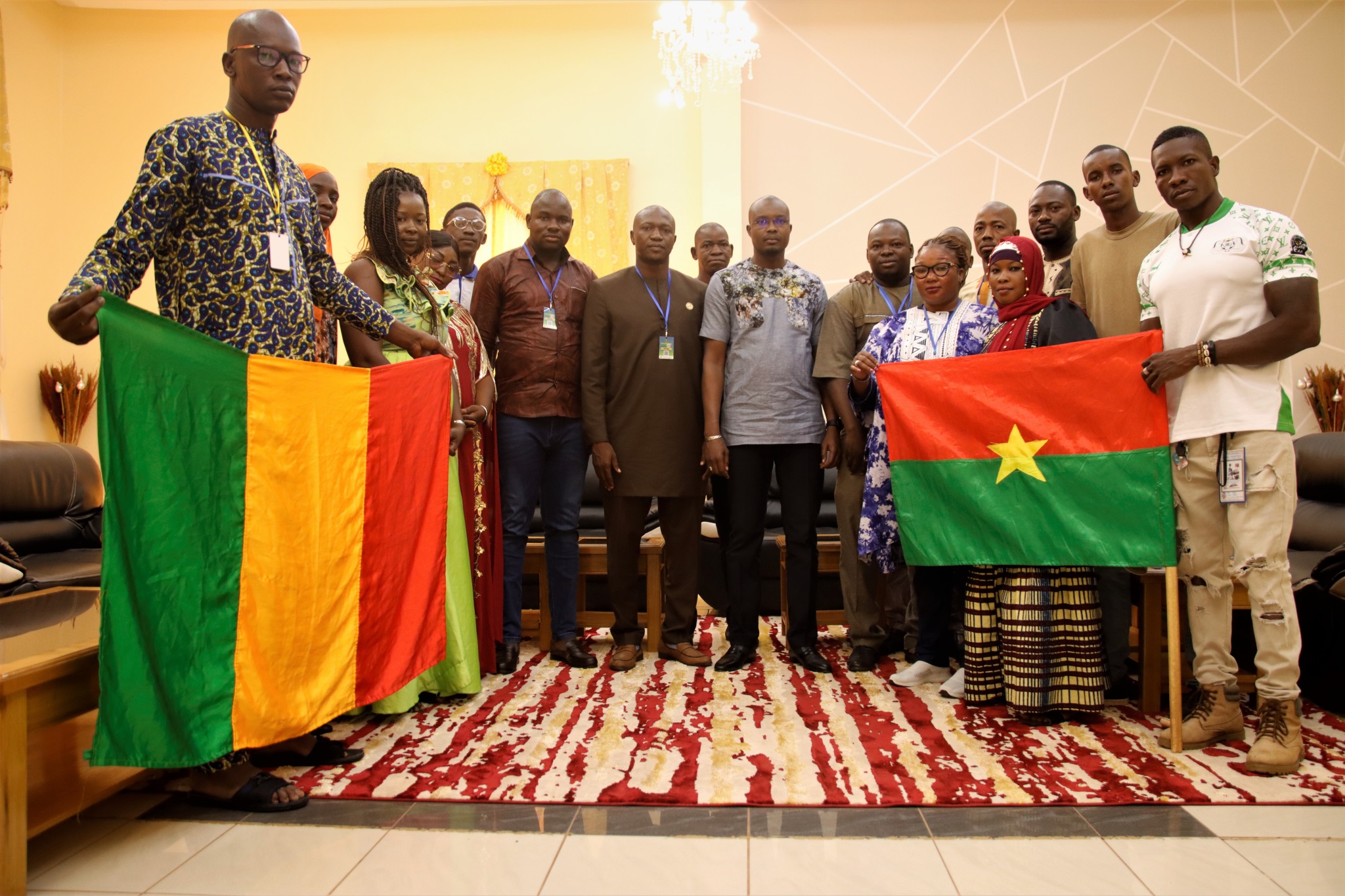  Carnet d’audience : Jean Emmanuel OUÉDRAOGO reçoit le conseil de cercle de Bougouni